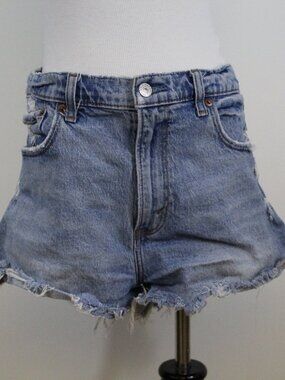 Abercrombie & Fitch High Rise Mom Shorts Distressed Raw Hem Size 30
